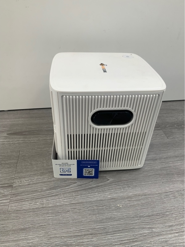 Máy chiếu Beecube Smart Xtreme 2 - Màu trắng - Ngoại hình: 97% - Ống kính bụi trong - Kèm nguồn + remote