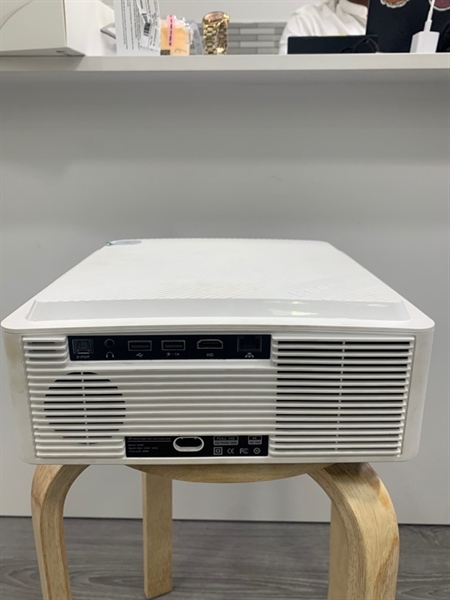 Máy chiếu BeeCube Star FHD - Màu trắng - Ngoại hình: 97% - Bụi trong - Body, kèm nguồn + remote 2