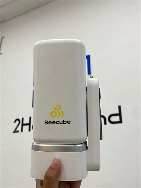 Máy chiếu BeeCube X1 Gen 3 - Màu trắng - Ngoại hình 98% -Bụi trong- Full box - Còn bảo hành Cellphones 1