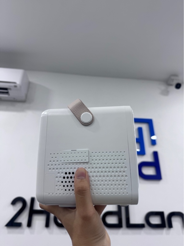 Máy chiếu Beecube X2 max gen 4 - Android 11 - Màu trắng - Ngoại hình 98% - Fullbox