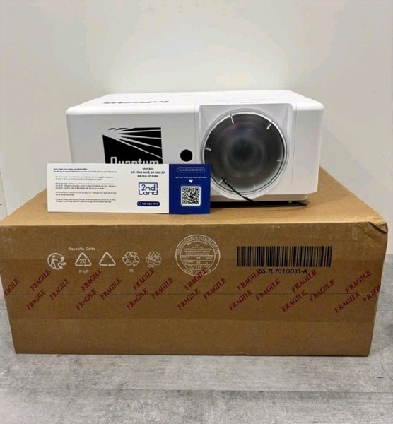 Máy chiếu đa năng INFOCUS P141 - IN1006SL - Màu trắng - Ngoại hình 98 % - Fullbox