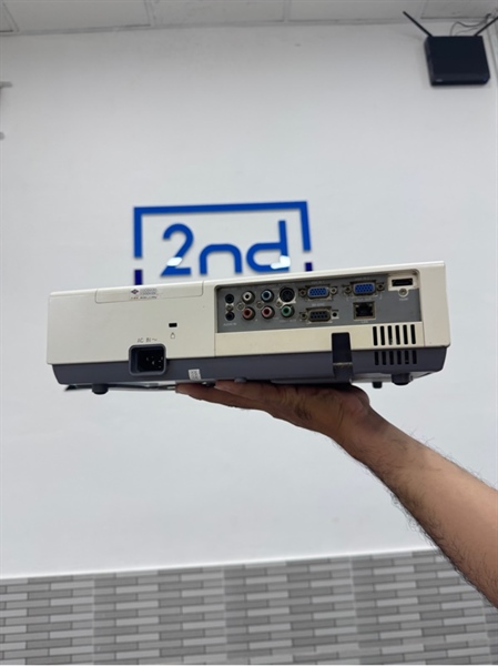 Máy chiếu EIKI MC-MLX350 - Màu trắng - Ngoại hình 97% - Bụi trong, nứt vỏ nhẹ - Body, kèm nguồn HDMI 2