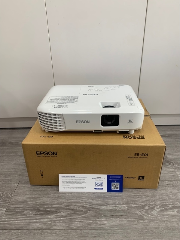 Máy chiếu Epson EB-E01 - Màu trắng - Ngoại hình: 98% - 0H chiếu - Fullbox