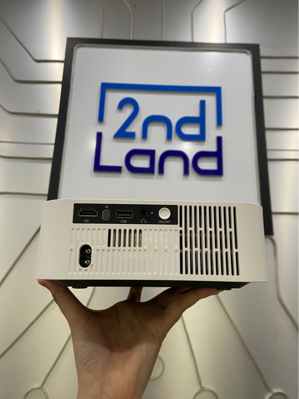 Máy chiếu Hyundai Z30 - Màu trắng - Ngoại hình: 98% - Kèm Box + nguồn + remote