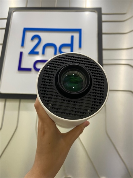 Máy chiếu LCD Projector HY300 Power AC100 260V - Màu trắng - Ngoại hình: 97% - Ố vàng - Kèm dây HDMI + nguồn + Remote 1