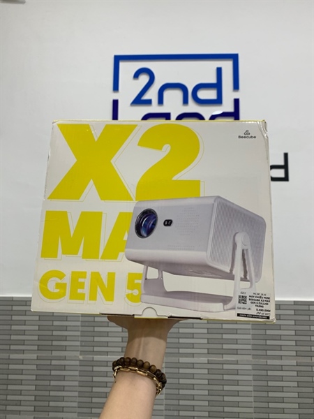 Máy chiếu mini Beecube X2 Max Gen 5 Full HD - Màu trắng - Ngoại hình: 98% - Bụi trong - Fullbox 3