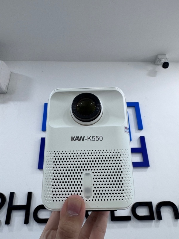 Máy chiếu mini Kaw k550 - Màu trắng - Ngoại hình 98% - Xước nhẹ - Kèm box, nguồn, điều khiển