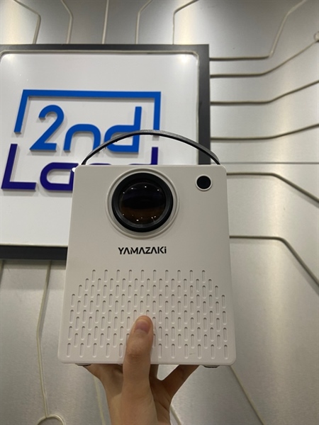 Máy chiếu Mini Yamazaki T9 Pro - Màu trắng - Ngoại hình: 98% - Kèm nguồn + remote