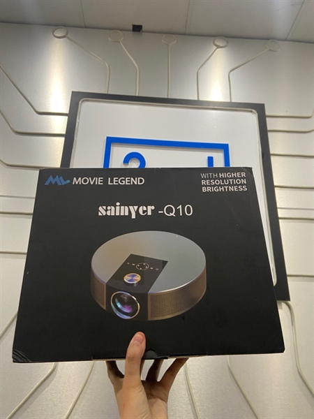 Máy chiếu Movie Legend Sainyer -Q10 - Màu xám - Ngoại hình: 98% - Không dùng di chuột được - FullBox - Kèm remote + chân đứng