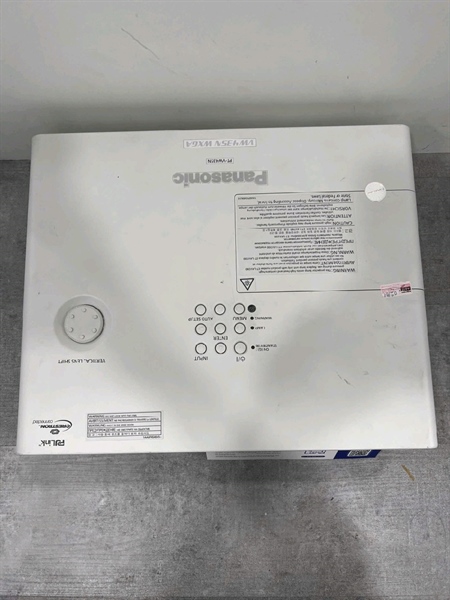 Máy chiếu PANASONIC PT-VW435N - Màu trắng - Ngoại hình 97% - 45h chiếu - Kèm nguồn