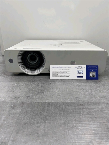 Máy chiếu PANASONIC PT-VW435N - Màu trắng - Ngoại hình 97% - 45h chiếu - Kèm nguồn 1