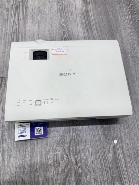Máy chiếu Sony VPL-DX 142 - Màu trắng - Ngoại hình 97 - Loa rè, bụi trong - 399h chiếu - Body, kèm nguồn 2