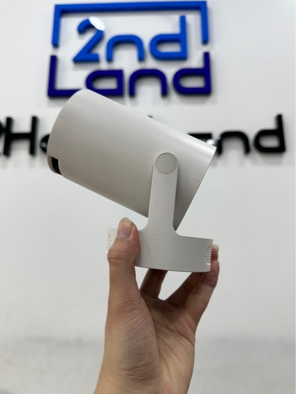 Máy Chiếu Thông Minh HYUNDAI H7 - Màu trắng - Ngoại hình 97% - Lens trầy 1 mốc trong lens - Kèm box + Nguồn + Remote