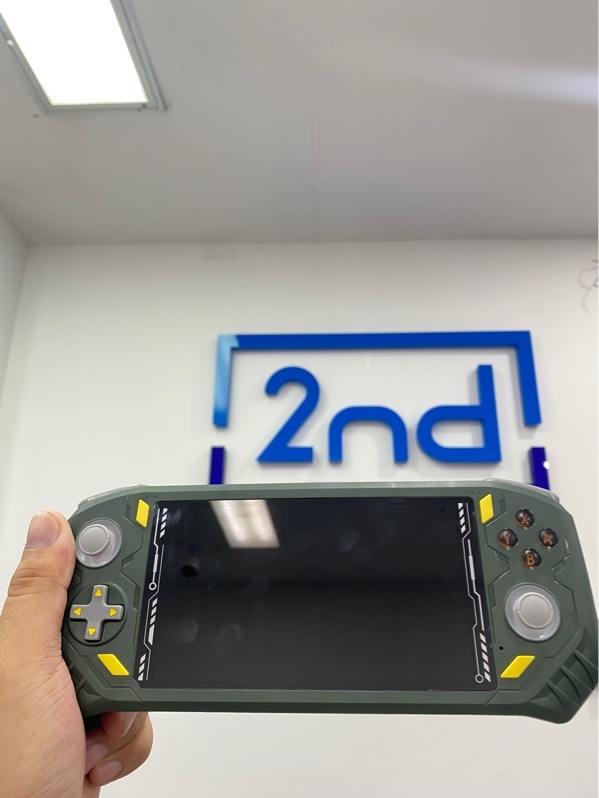 Máy chơi game cầm tay Anbernic RG40XXV - Màu xanh - Ngoại hình: 97.5% - Kèm thẻ 64GB - Dây sạc