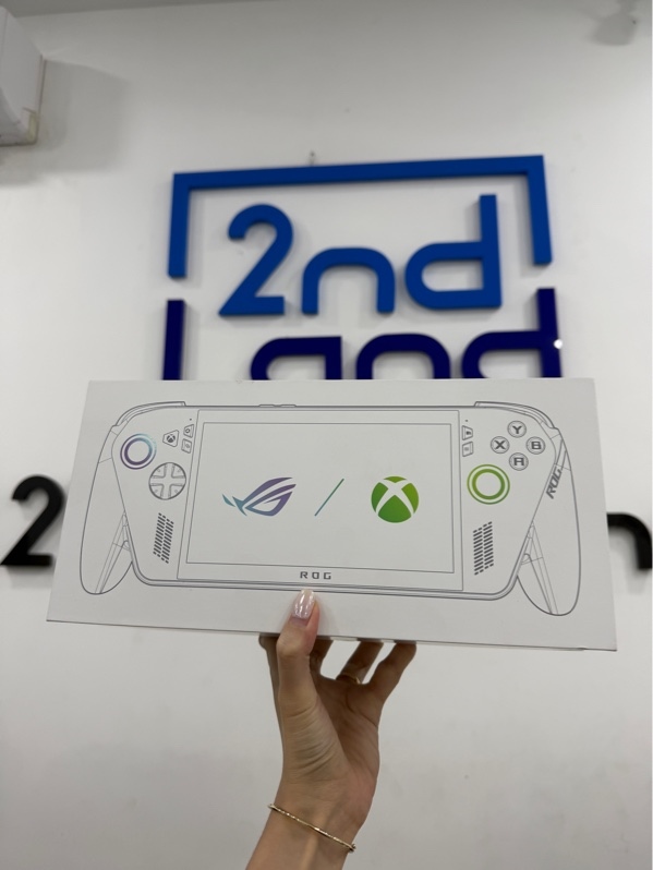 Máy chơi game cầm tay Asus Rog Ally RC73YA - Chip AMD RYZEN Z2 A - 16/512Gb SSD - Màu trắng - Ngoại hình 97% - Ố - Kèm Box , túi , sạc