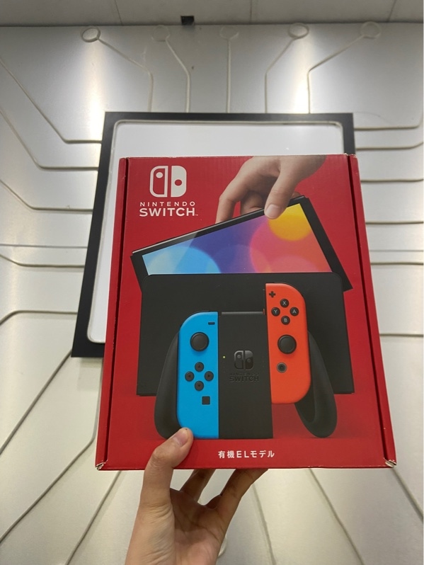 Máy chơi game cầm tay Nintendo Switch Oled - Đã hack thẻ 256GB - Màu đen - Ngoại hình: 98% - FullBox
