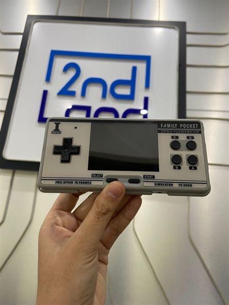 Máy chơi game Family Pocket FC3000 - Màu xám - Ngoại hình: 98% - Body