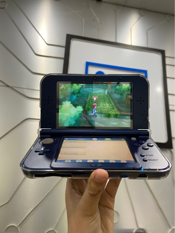 Máy Chơi Game New Nintendo 3DS XL - Màu xanh - Có sẵn game - Ngoại hình: 97.5% - Kèm sạc + thẻ 32Gb