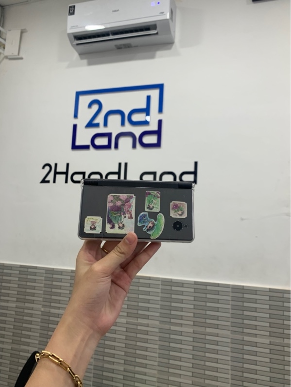 Máy chơi game Nintendo DS - Đã hack - Màu đen - Ngoại hình: 96% - Kèm sạc+ thẻ 16gb