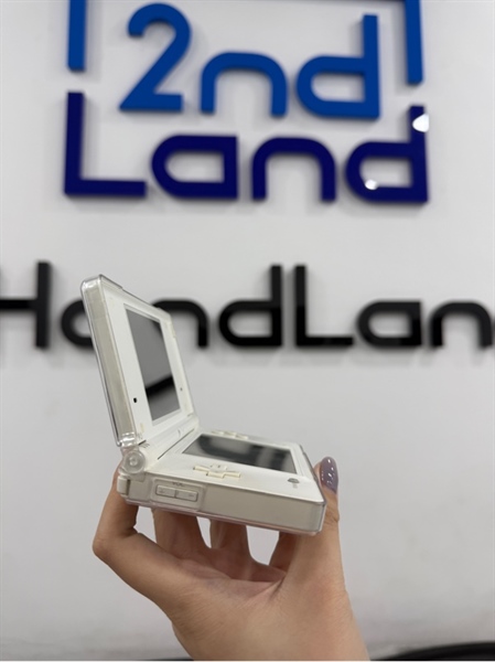 Máy chơi game Nintendo DS - Đã hack - Màu trắng - Ngoại hình 98% - Màn dưới ám vàng nặng , màn tối , hở sáng - Kèm sạc , thẻ nhớ 32GB 2
