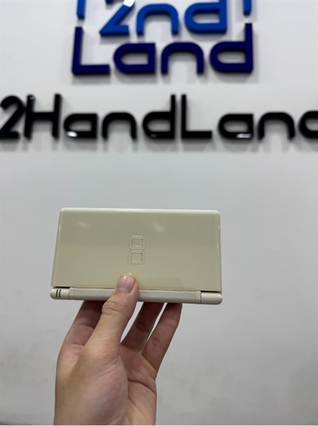 Máy chơi game Nintendo DS Lite - ĐÃ HACK - Màu trắng - Ngoại hình 97% - màn ám - Kèm sạc ( không bút )