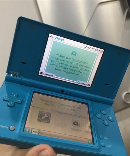 Máy chơi Game Nintendo DSi - Màu Xanh - Ngoại hình 97% - Màn già mốc - Kèm sạc + túi