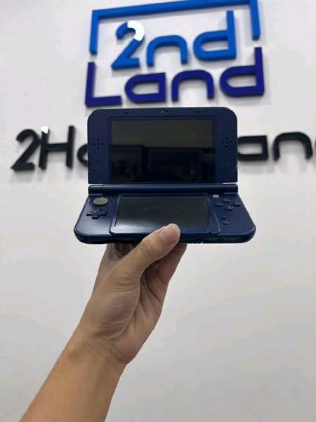 Máy chơi game Nintendo New 3DS LL - Màu xanh - Ngoại hình 97% - Đã hack - màn ám - Kèm sạc + Túi đựng 1