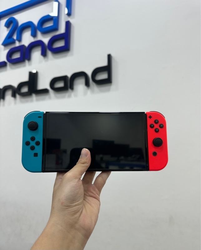 Máy chơi game Nintendo Oled - Đã hack - Màu xanh đỏ - Ngoại hình 98% - Kèm túi đựng + Grip to + Grip nhỏ+ Dock màn hình + Sạc + Thẻ 256gb