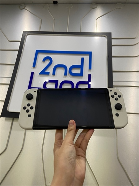 Máy chơi game Nintendo Oled - Không hack - Màu trắng - Ngoại hình: 98% - 2 joycon hơi ố - Kèm sạc
