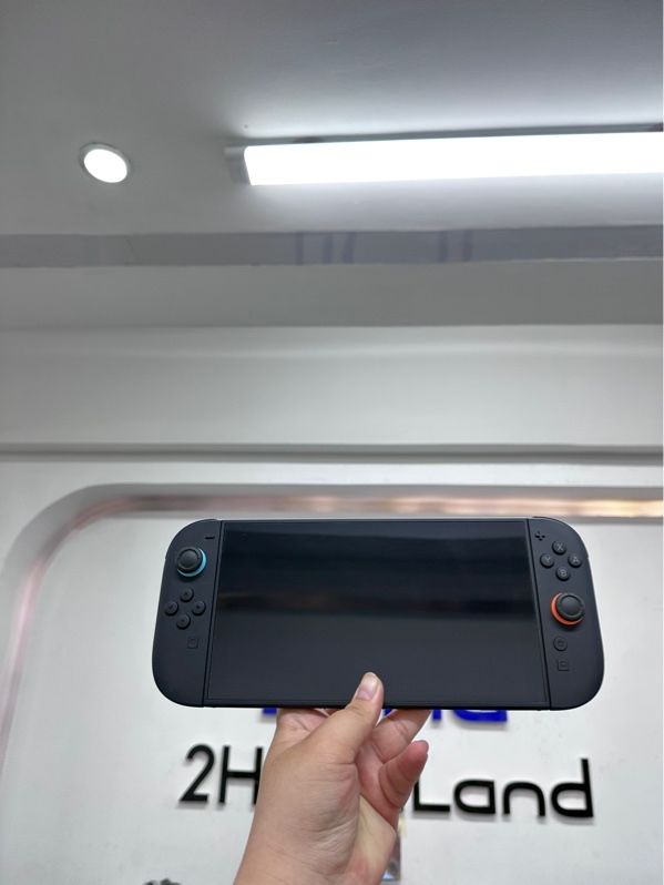 Máy chơi game Nintendo Switch 2 - Chưa hack - 256gb - Màu đen - Ngoại hình 98% - Đủ phụ kiện, Kèm túi chống sốc