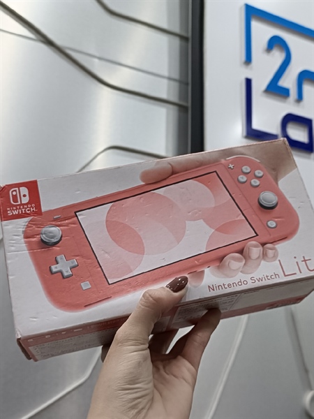 Máy chơi game Nintendo Switch Lite 2022 - Màu hồng - Ngoại hình 98% - Chưa hack - Fullbox - Kèm thẻ 128 Gb + Sạc