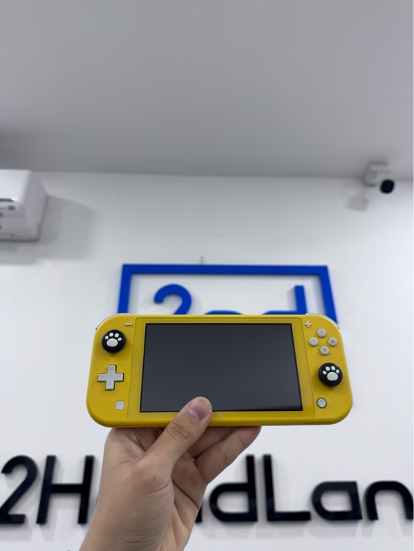 Máy chơi game Nintendo switch lite - Chưa hack - Màu vàng - Ngoại hình 97% - Trầy xước - Kèm sạc, túi