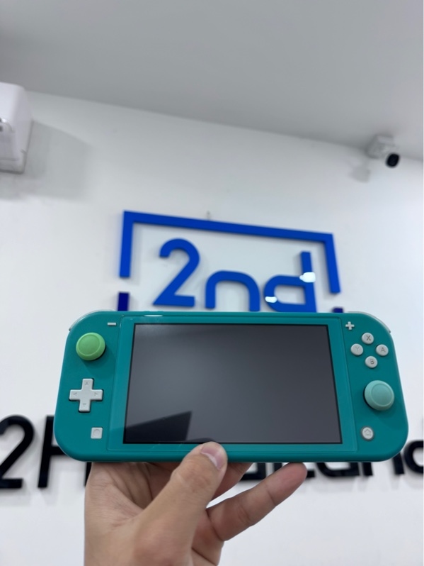 Máy chơi game Nintendo Switch Lite - chưa hack - Màu xanh - Ngoại hình 97% - Kèm 1 case, 1 sạc, 2 tay gắn phụ kiện