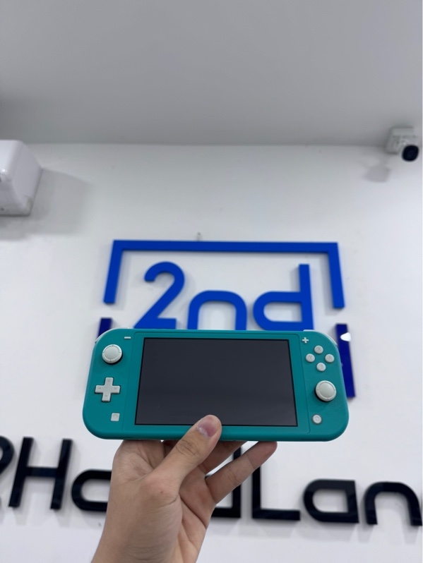 Máy chơi game Nintendo Switch Lite - Đã hack - Màu xanh ngọc - Ngoại hình 97% - Trầy xước, nút ố vàng nhẹ - Kèm thẻ 256Gb