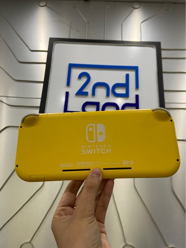 Máy chơi game Nintendo Switch Lite - Đã hack thẻ 128GB - Màu vàng - Ngoại hình: 97% - Kèm sạc