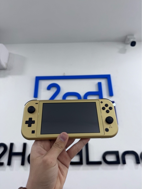 Máy chơi game Nintendo Switch Lite Hyrule Edition - Đã hack - Màu vàng - Ngoại hình 98% - Hết host - Kèm thẻ 128Gb, box, sạc