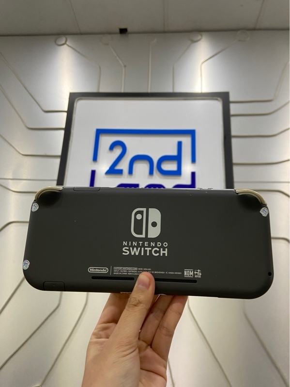 Máy chơi game Nintendo Switch Lite - Màu xám - Ngoại hình: 97% - Màn ám vàng - Kèm túi + sạc