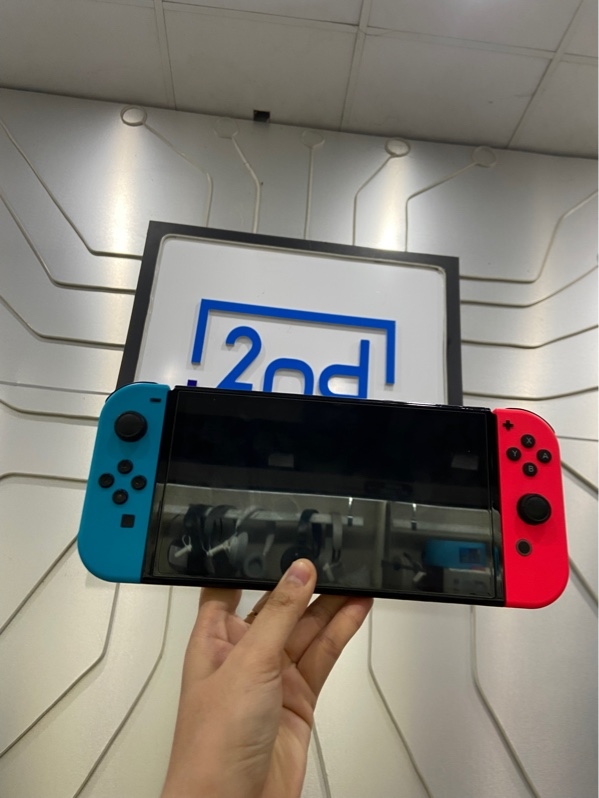 Máy chơi game Nintendo Switch Oled - Bản oled nội địa nhật - Màu đen xanh đỏ - Ngoại hình: 97% - FullBox - sẵn thẻ 128G