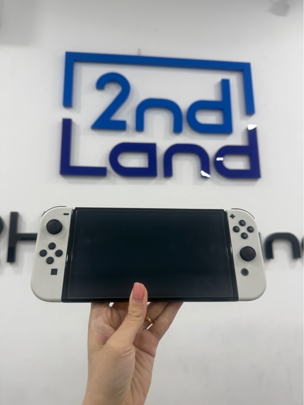 Máy chơi game Nintendo Switch Oled - Chưa hack - Màu trắng đen - Ngoại hình 98% - Fullbox kèm túi đựng