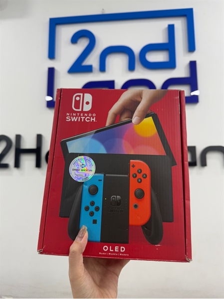 Máy chơi game Nintendo Switch Oled - Đã hack - Màu đen - Ngoại hình 97% - Màn ám hồng - Kèm Box , sạc , 1 hdmi , 1 dock chuyển màn hình , 1 grip lớn , 1 thẻ 256GB