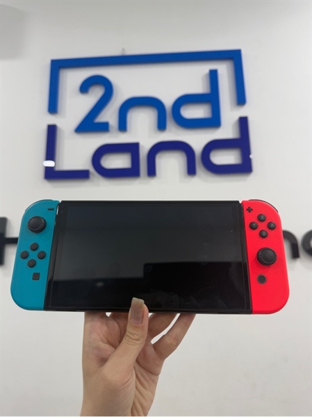 Máy chơi game Nintendo Switch Oled - Đã hack - Màu đen - Ngoại hình 97% - Màn ám hồng - Kèm Box , sạc , 1 hdmi , 1 dock chuyển màn hình , 1 grip lớn , 1 thẻ 256GB 1