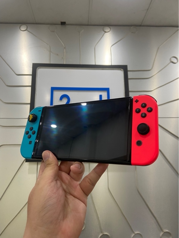 Máy chơi Game Nintendo Switch Oled - Đã hack thẻ - 256GB - Màu đen - Ngoại hình: 97% - FullBox