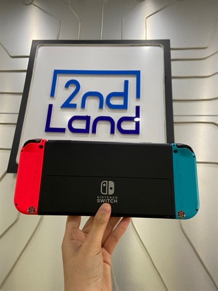 Máy chơi game Nintendo Switch Oled - Joycon màu Neon xanh đỏ - Ngoại hình: 97% - Màn trầy - Kèm Dock xuất hình + Sạc + Thẻ nhớ 128GB + Grip + Hộp chống sốc 2