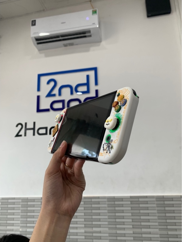 Máy chơi game Nintendo Switch OLED - Màu đen - Ngoại hình: 98% - Joy-Con linh kiện (trôi cần phải) - Đủ phụ kiện