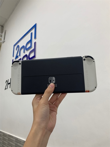 Máy chơi game Nintendo Switch Oled - Màu trắng - Đã hack - Ngoại hình: 97% - Ố, thiếu grip nhỏ - Box, full phụ kiện + thẻ nhớ 256GB 2