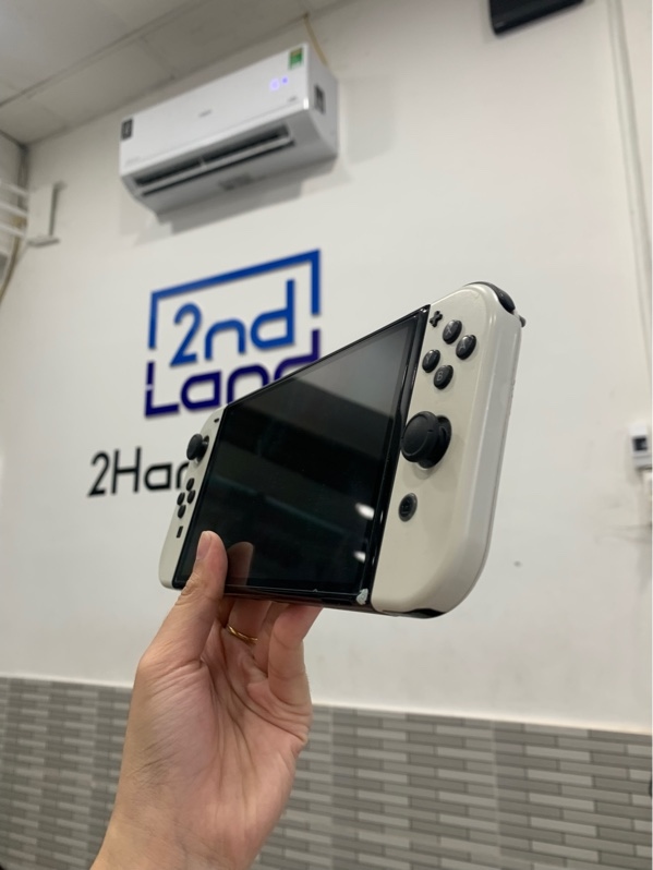 Máy chơi game Nintendo switch oled - Màu trắng - Ngoại hình: 97% - Fullbox