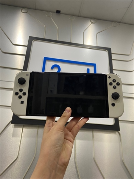 Máy chơi game Nintendo Switch Oled - Màu trắng - Ngoại hình: 98% - Full phụ kiện + thẻ 256GB