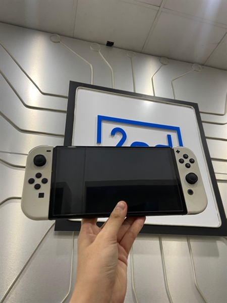 Máy chơi game Nintendo Switch Oled - Màu trắng - Ngoại hình: 98% - FullBox