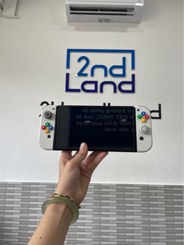 Máy chơi game Nintendo Switch Oled - Màu trắng - Ngoại hình: 98% - Fullbox