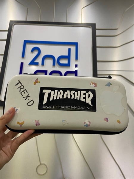 Máy chơi game Nintendo Switch Oled - Màu trắng - Ngoại hình: 98% - Ố nhẹ - Kèm túi + thẻ 256GB + Dock ( không nắp đậy ) + tay cầm + HDMI